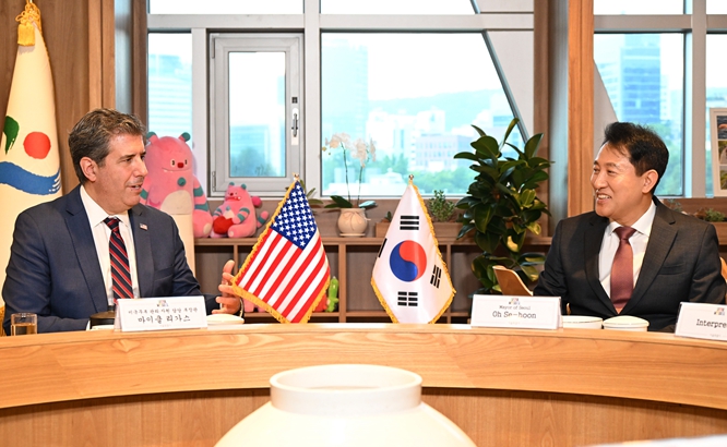 오세훈 서울시장, 25일 마이클 리가스 美 국무부 관리‧자원 부장관 면담 기사 이미지